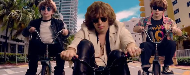 Barns Courtney levels up in his new “99” video