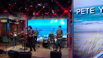You’ll Wanna see Pete Yorn’s CBS Saturday session