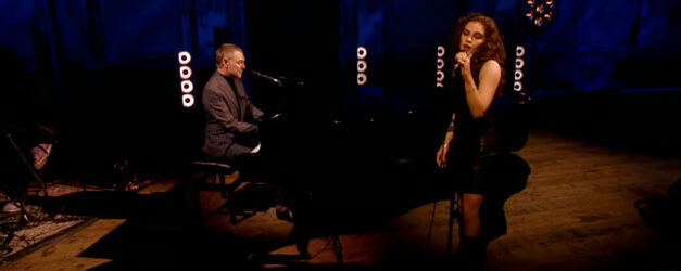 David Gray plays on Jools Holland