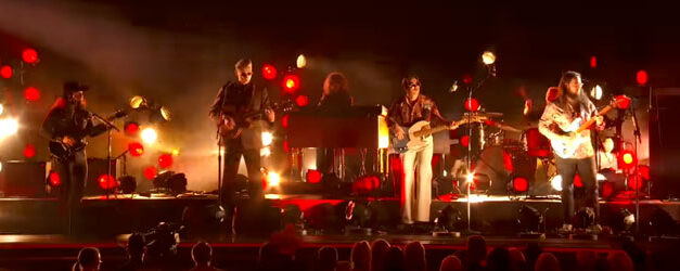 The CMAs welcome The Red Clay Strays