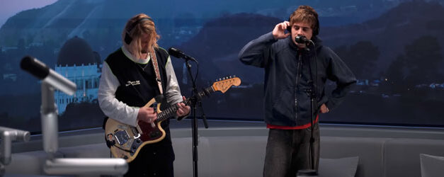 Royel Otis bring their boyfriend to Apple Music