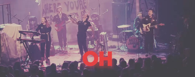 Read along with HAPPY LANDING