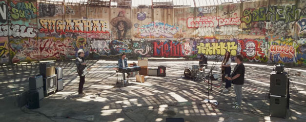 Join Mondo Cozmo in the Ruins